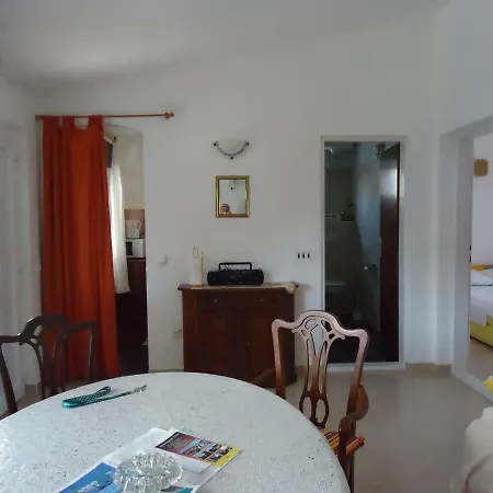 Tina Apartamento
