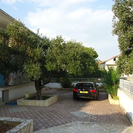 Tina Apartamento Trogir