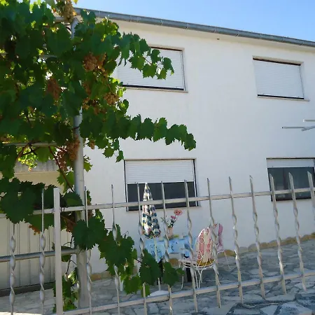 Apartman Tina